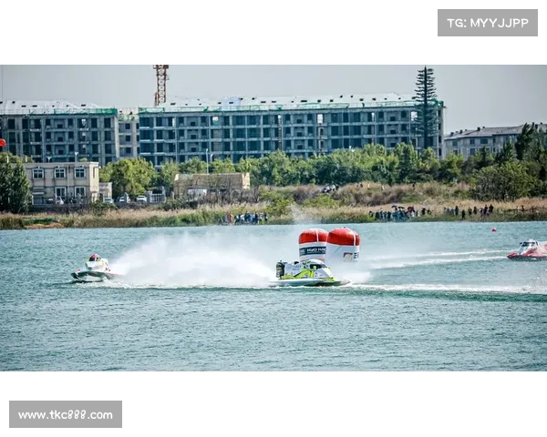 摩托艇竞技赛事_摩托艇比赛规则